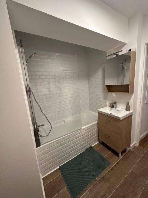 Superbe T2 Au Pied Des Pistes Apartment Guillaumes Exterior photo