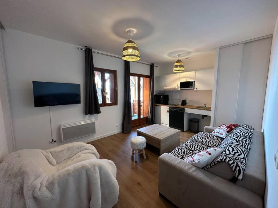 Superbe T2 Au Pied Des Pistes Apartment Guillaumes Exterior photo